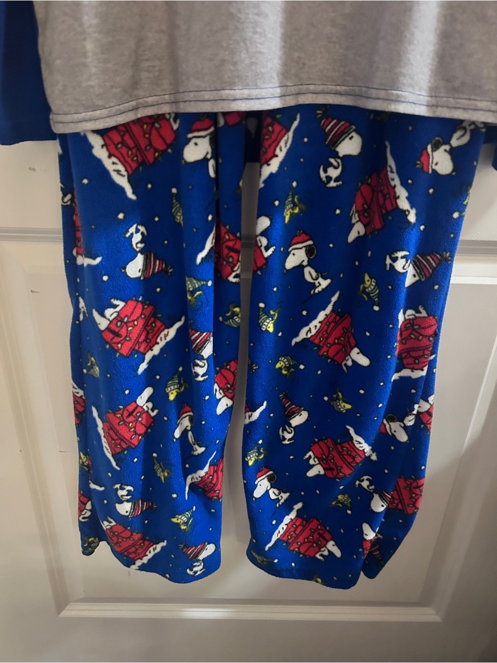 Peanuts Men's LG βπππ βπΎπ π°π
' Snoopy Holiday Long Sleeve Pajama Set - Picture 4 of 10